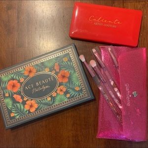 *lowest price* NWT luxury eyeshadow palettes and brushes